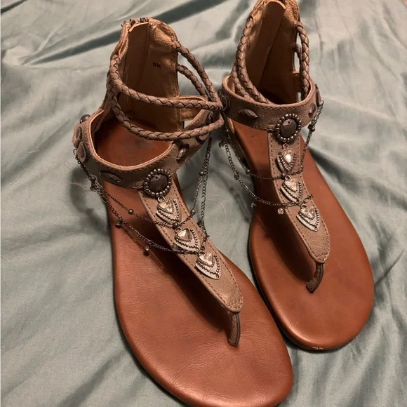 Summer Sandals - Picture 1 of 3